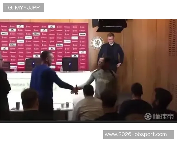 罗塞尼尔与切尔西高层会谈白堡全力寻找新任主帅 罗塞尼尔与切尔西高层会谈白堡全力寻找新任主帅